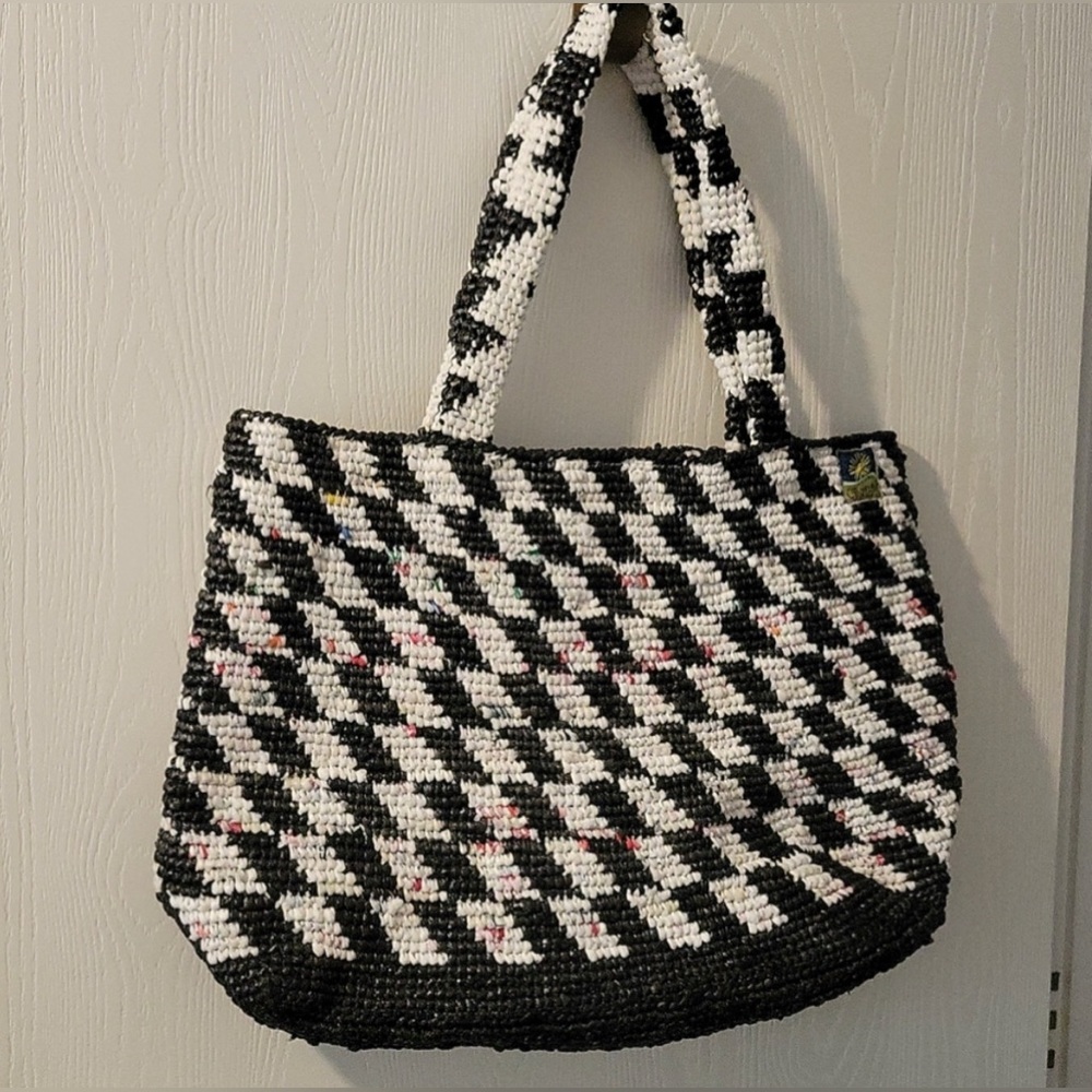 Woven Black & White Beach Tote